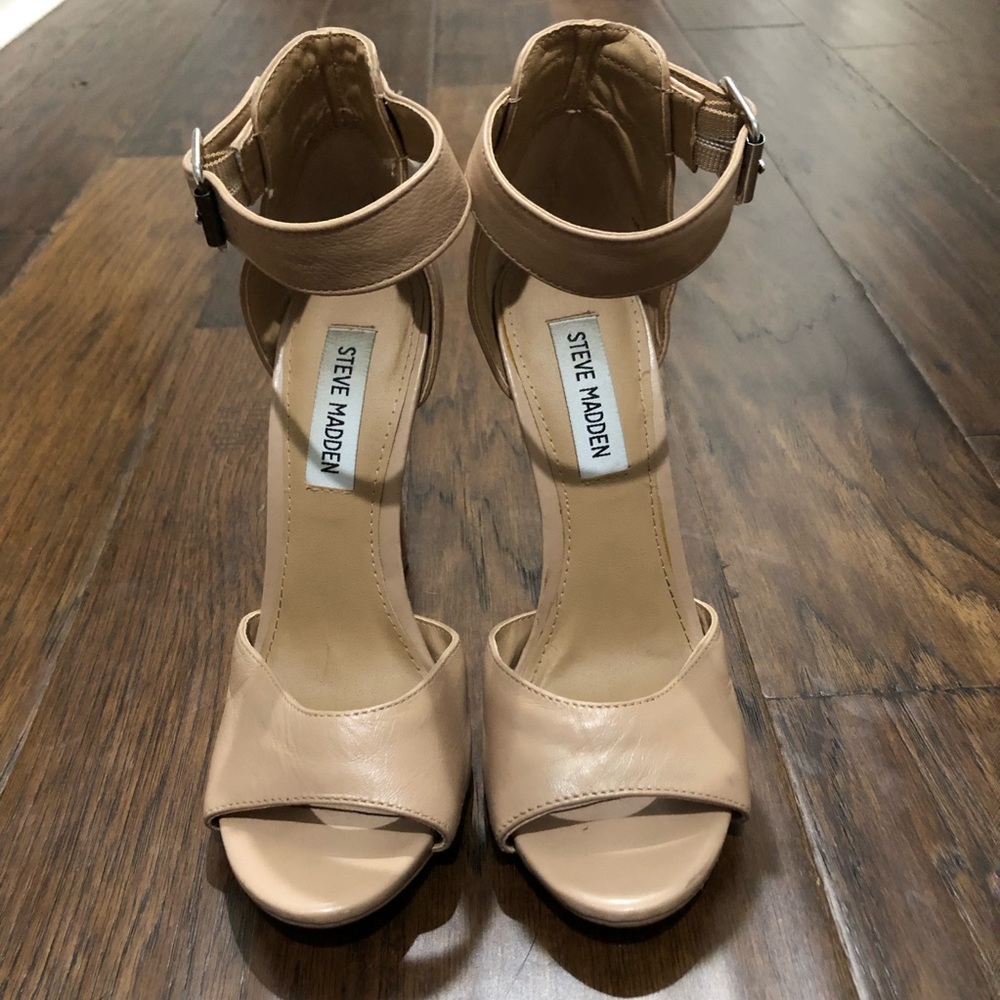 Steve Madden nude heel size 6.5